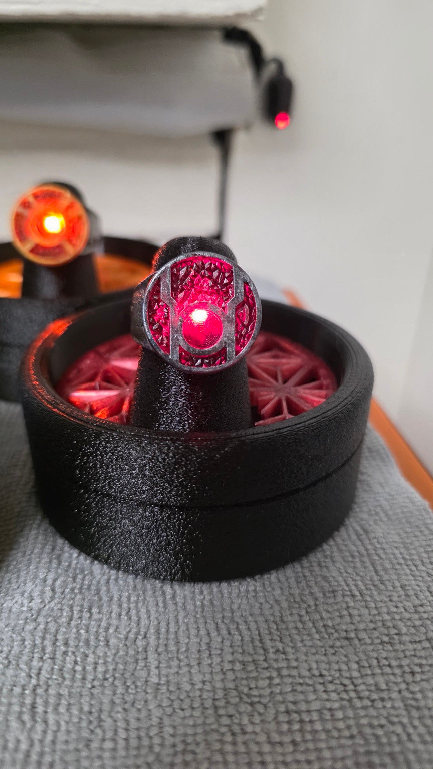 Red Lantern physical ring, product photo 3